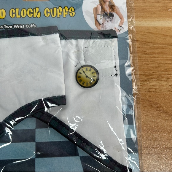 Alice In Wonderland White Rabbit Costume Wrist Cuffs and Bowtie Cosplay NEW - Picture 8 of 12